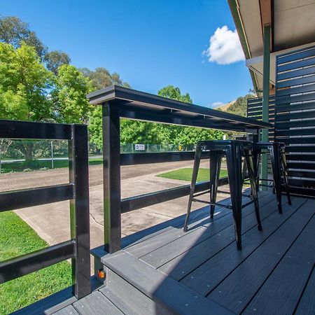 Gundagai Tourist Suites Экстерьер фото